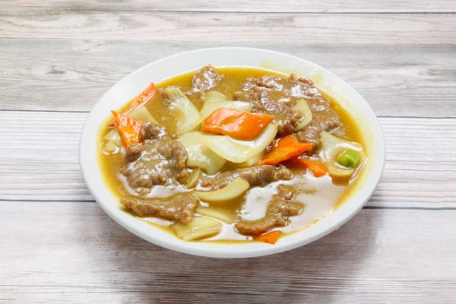 Curry beef / 咖喱牛肉.