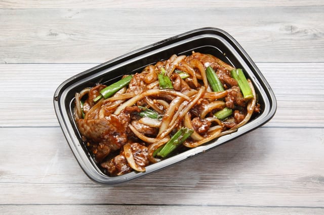 Mongolian beef (lunch) / 葱爆牛肉(午).